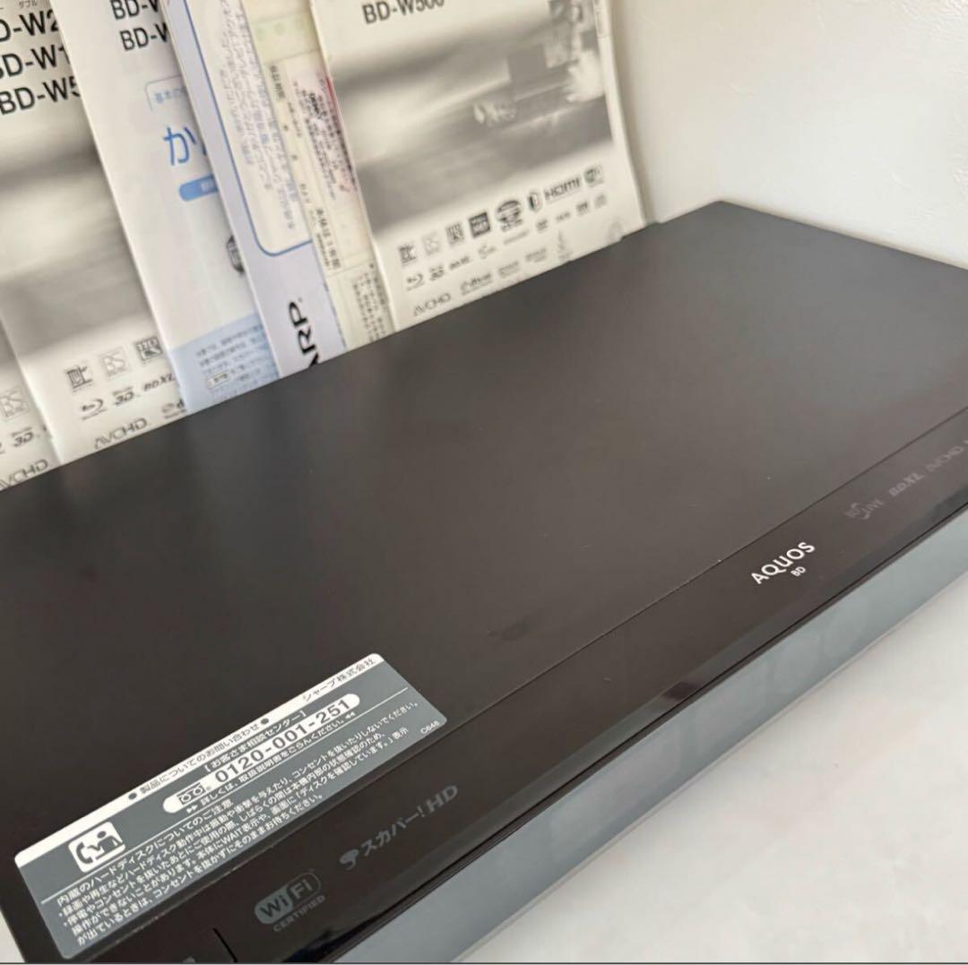 SHARP BD-W2000 Blu-rayレコーダー 新品B-CASカード