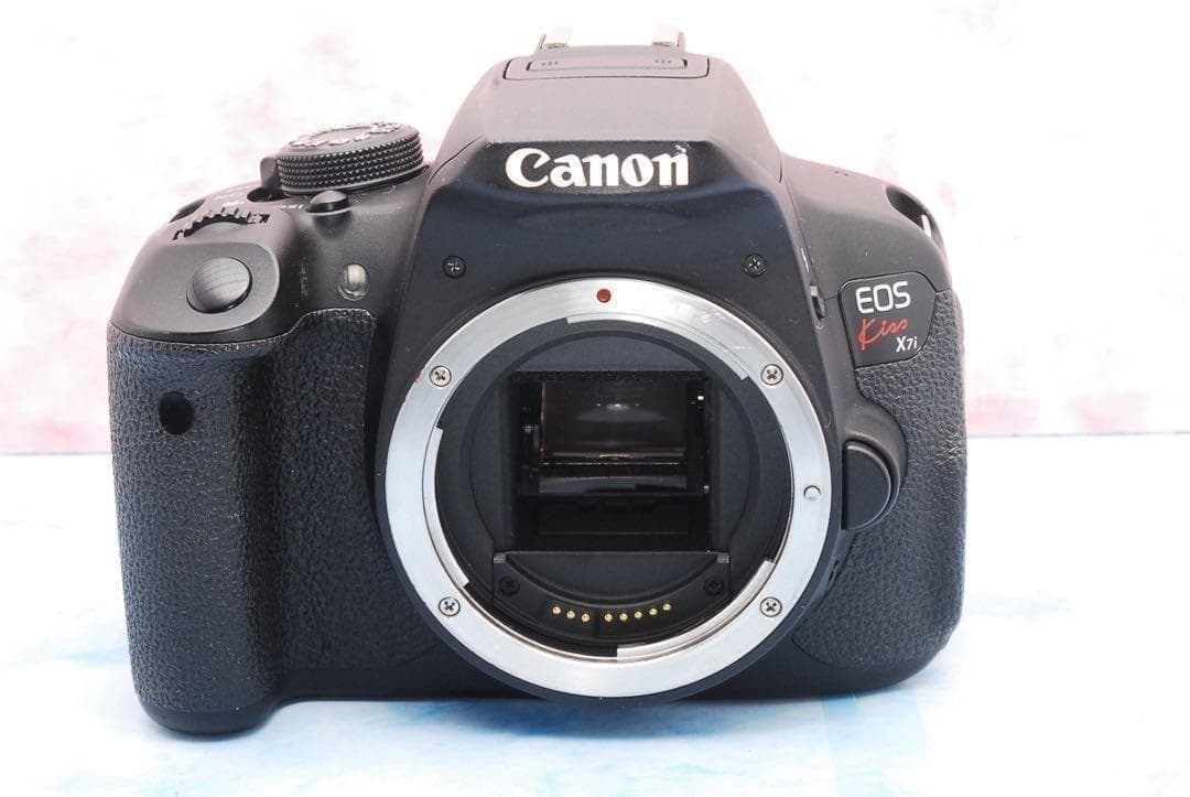キャノン Kiss X7i▪️一眼レフカメラ▪️バッグ付♪▪️高性能STMレンズ