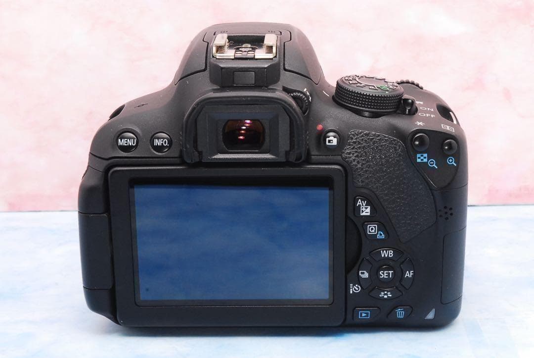 キャノン Kiss X7i▪️一眼レフカメラ▪️バッグ付♪▪️高性能STMレンズ