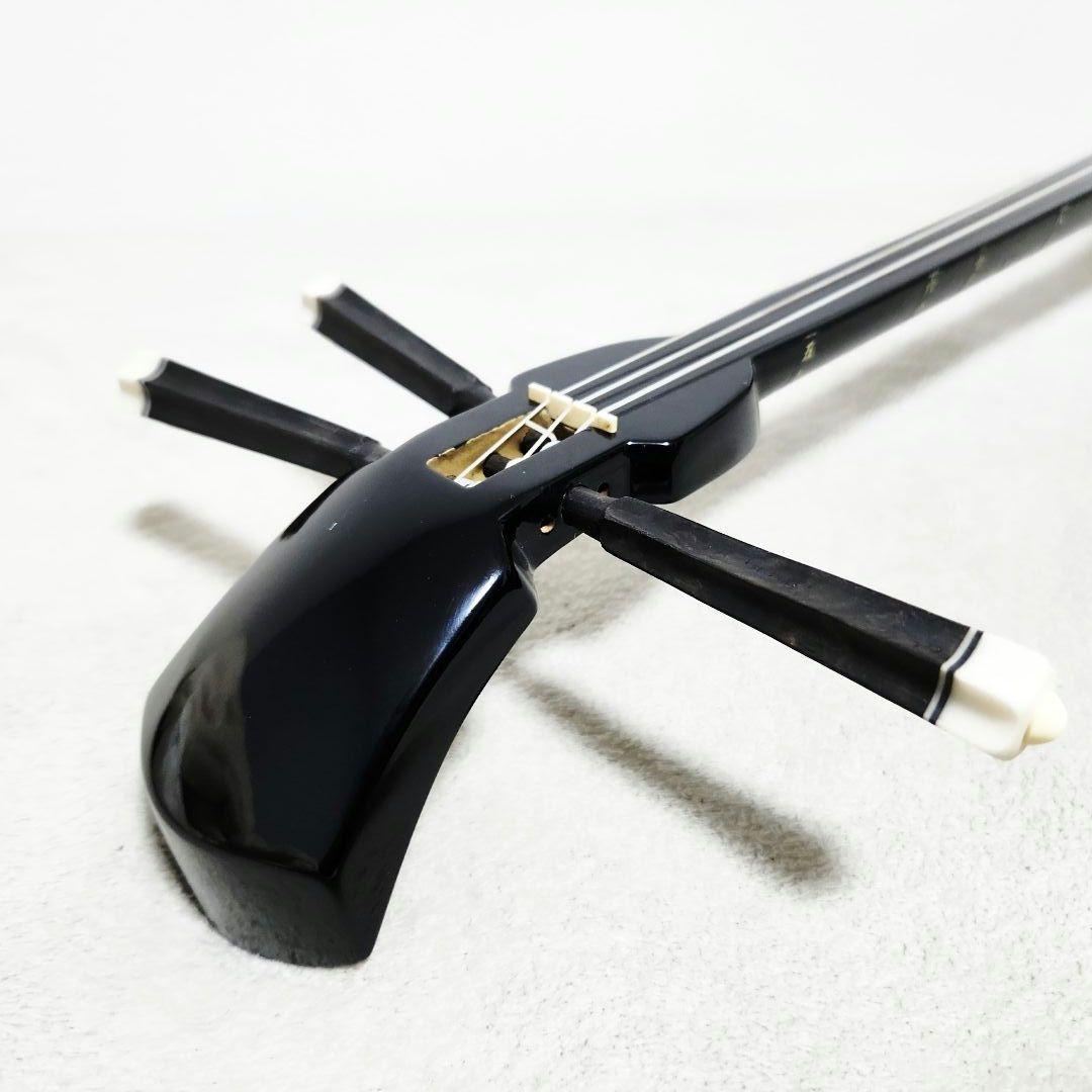 沖縄民謡楽器 三線 本蛇革張り 滑り止め付き 本体のみ