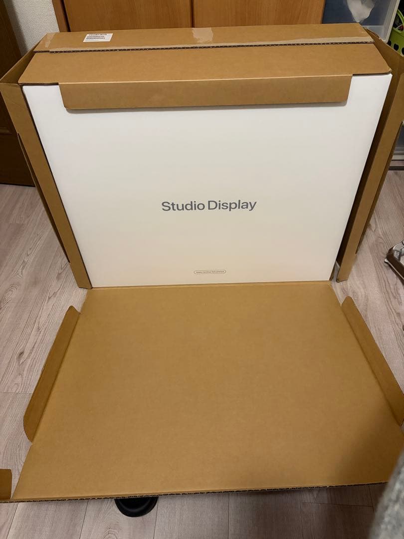 studio display nanotexture 傾きと高さを調整　ナノ