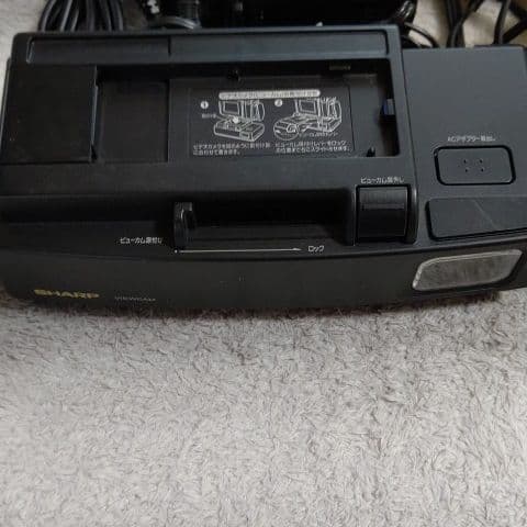 シャープVL-HL50液晶8ミリビデオカメラ