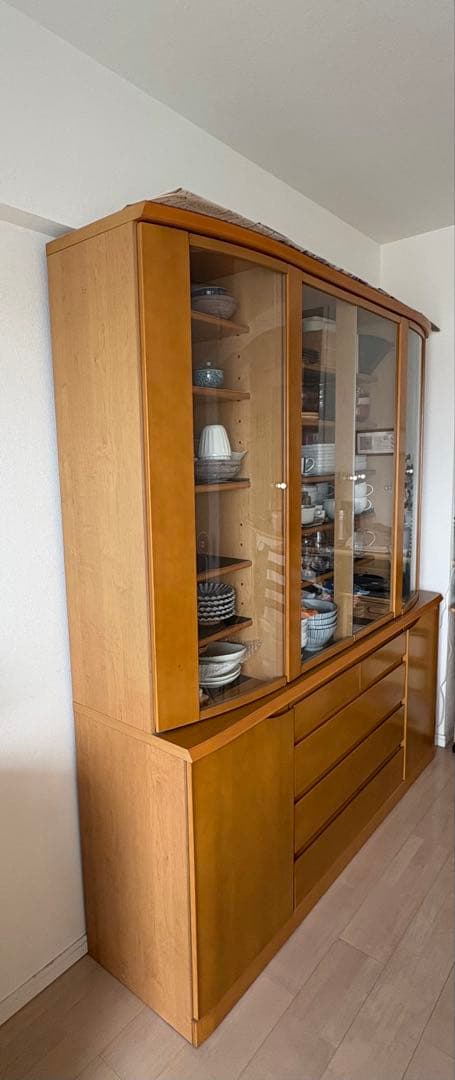 食器棚 ガラス扉 引出し 引き戸 ブラウン キッチンボード カップボード うつわ