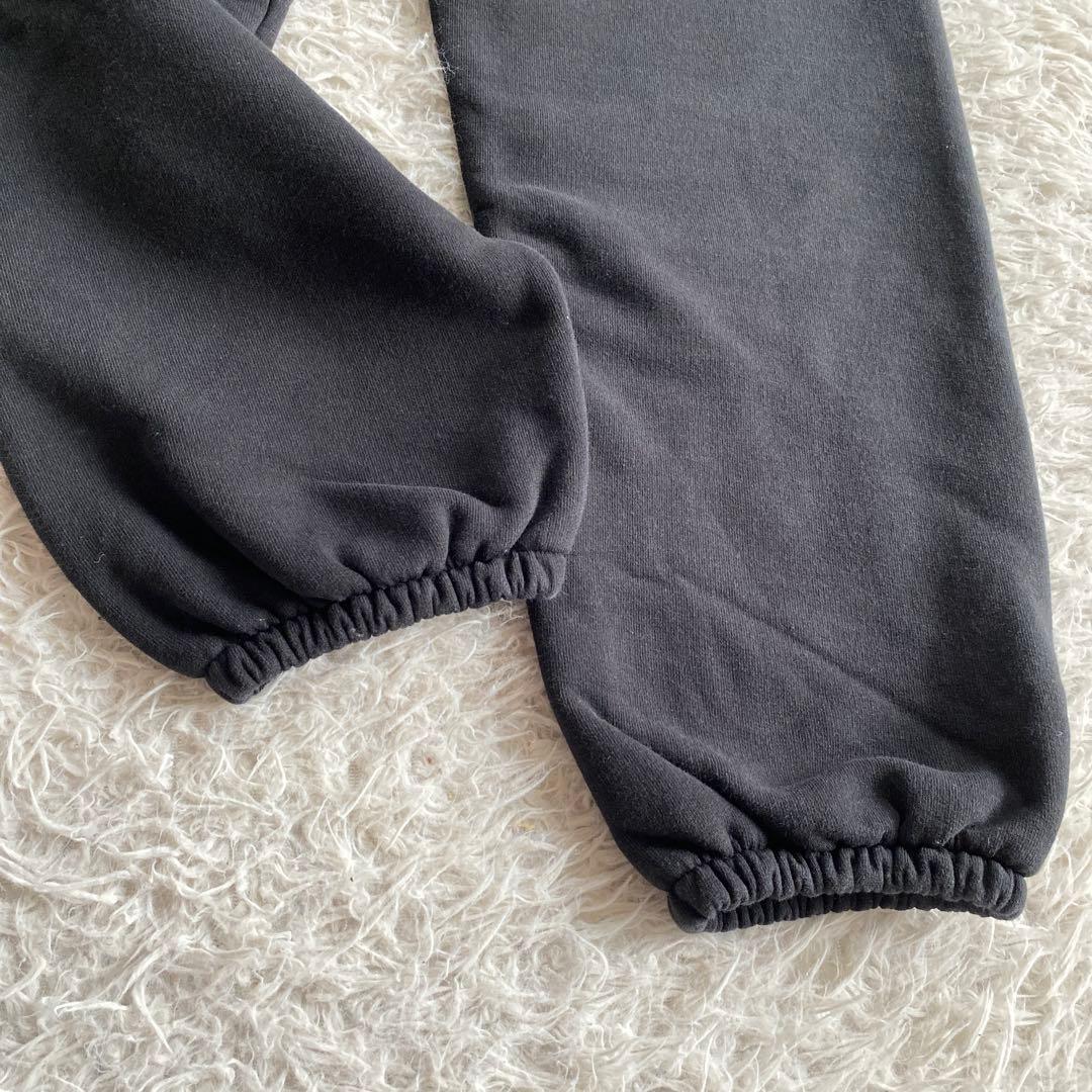 初心者です9090 フード付きセットアップ　ブラック　ピンク　ロゴ