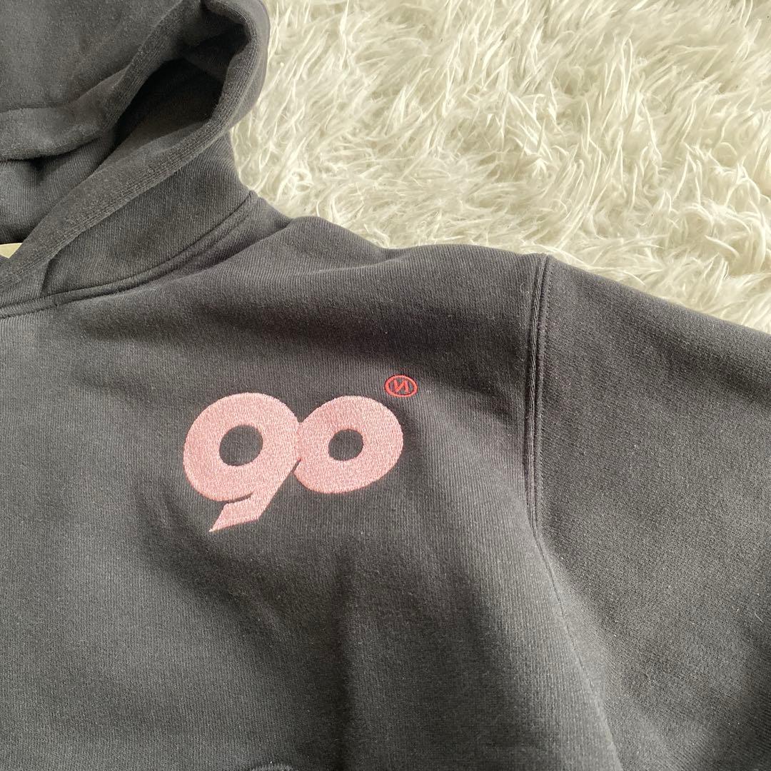 初心者です9090 フード付きセットアップ　ブラック　ピンク　ロゴ