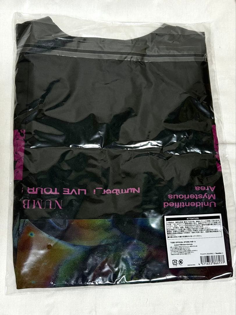 Number_i Tシャツ　スミクロ