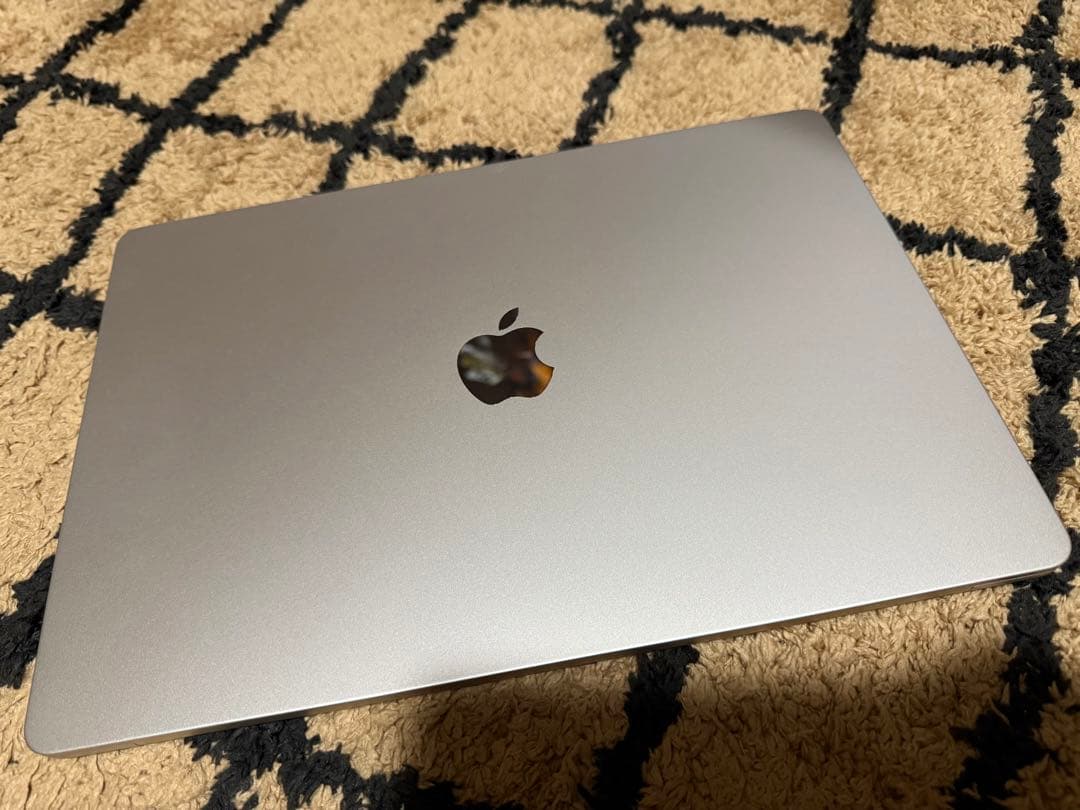 Apple MacBookAir M2 24GB 15インチ 1TBスターライト