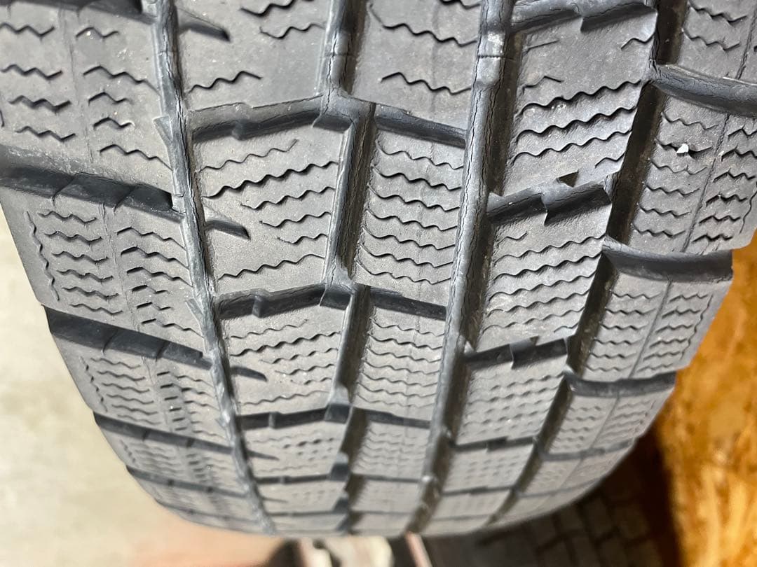 トヨタラクティス純正　タイヤホイールセット　175 60 16