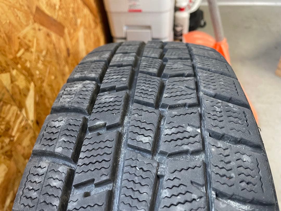 トヨタラクティス純正　タイヤホイールセット　175 60 16