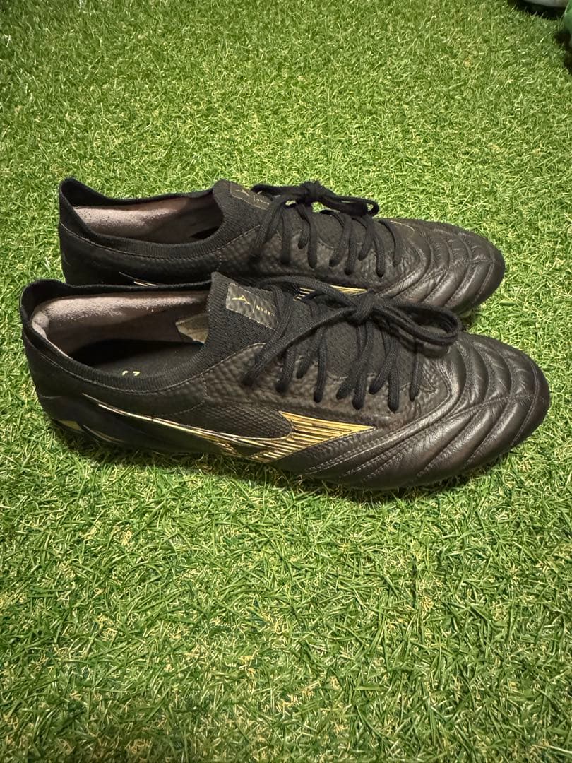 ひ*ろ様 モレリアネオ4β 限定カラー 27.0cm ブラック×ゴールド