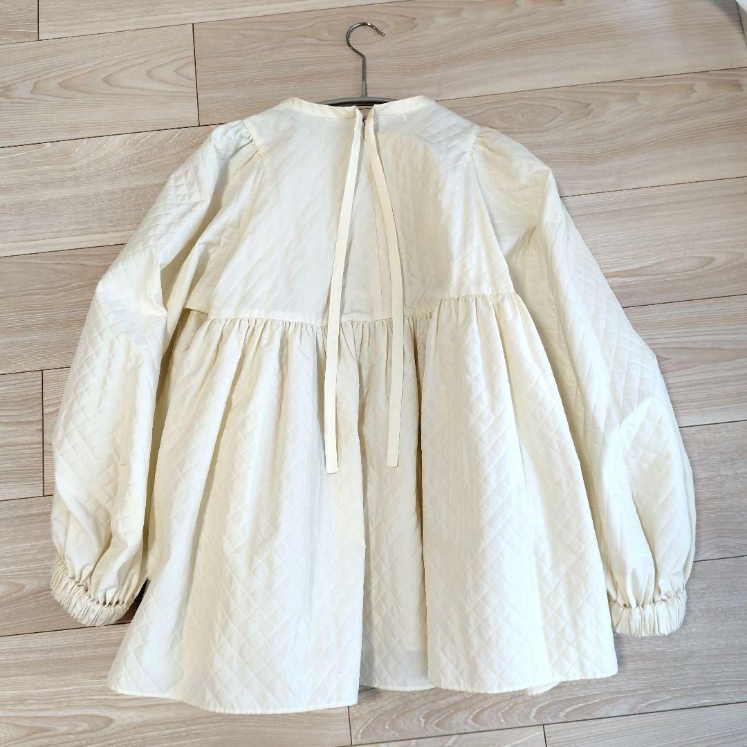 【美品】yori キルト柄パフスリーブブラウス