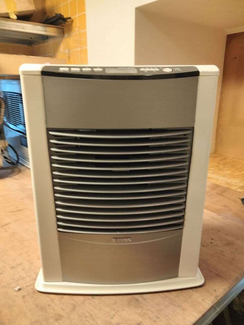 札幌発サンポットFF温風石油ストーブ！品番「FF‐632TL」2012年式中古品