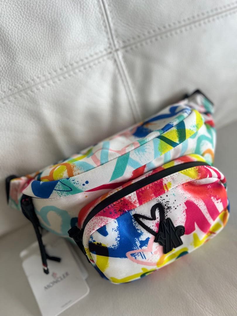 〈新品タグ付き〉MONCLER DURANCE BELT BAG ボディバッグ