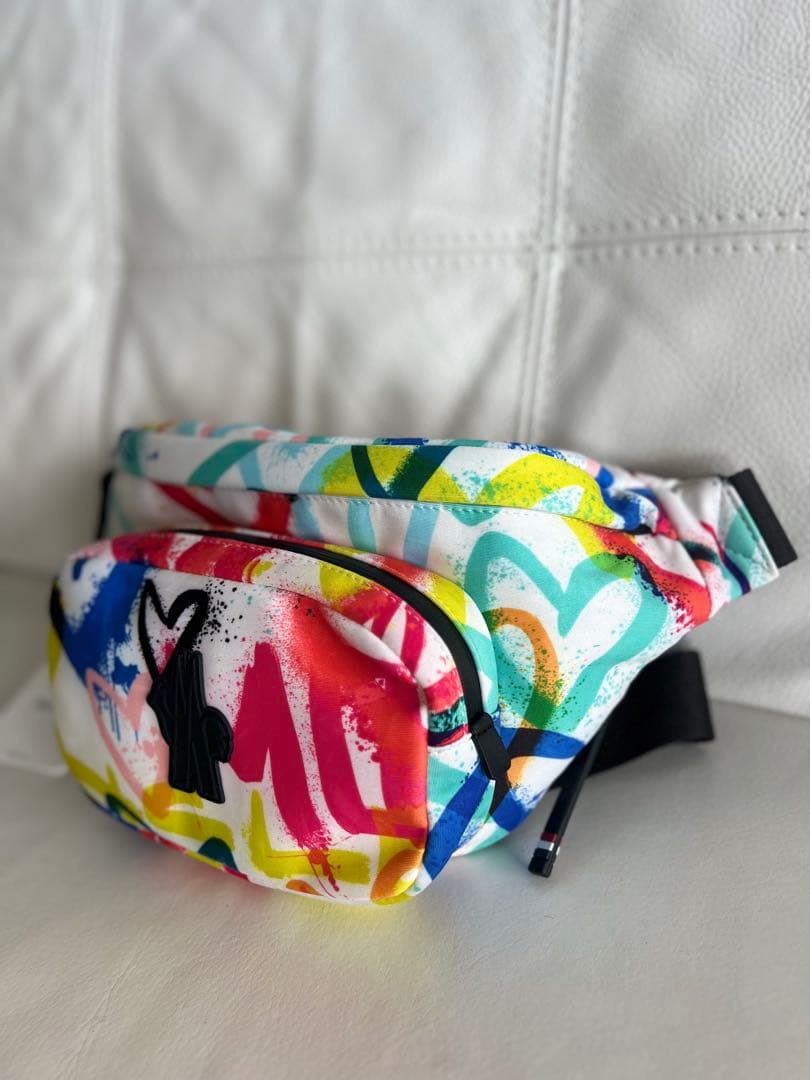 〈新品タグ付き〉MONCLER DURANCE BELT BAG ボディバッグ