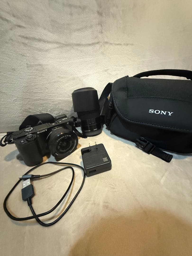 SONY a6000 ILCE-6000ミラーレスカメラ 本体と付属品セット