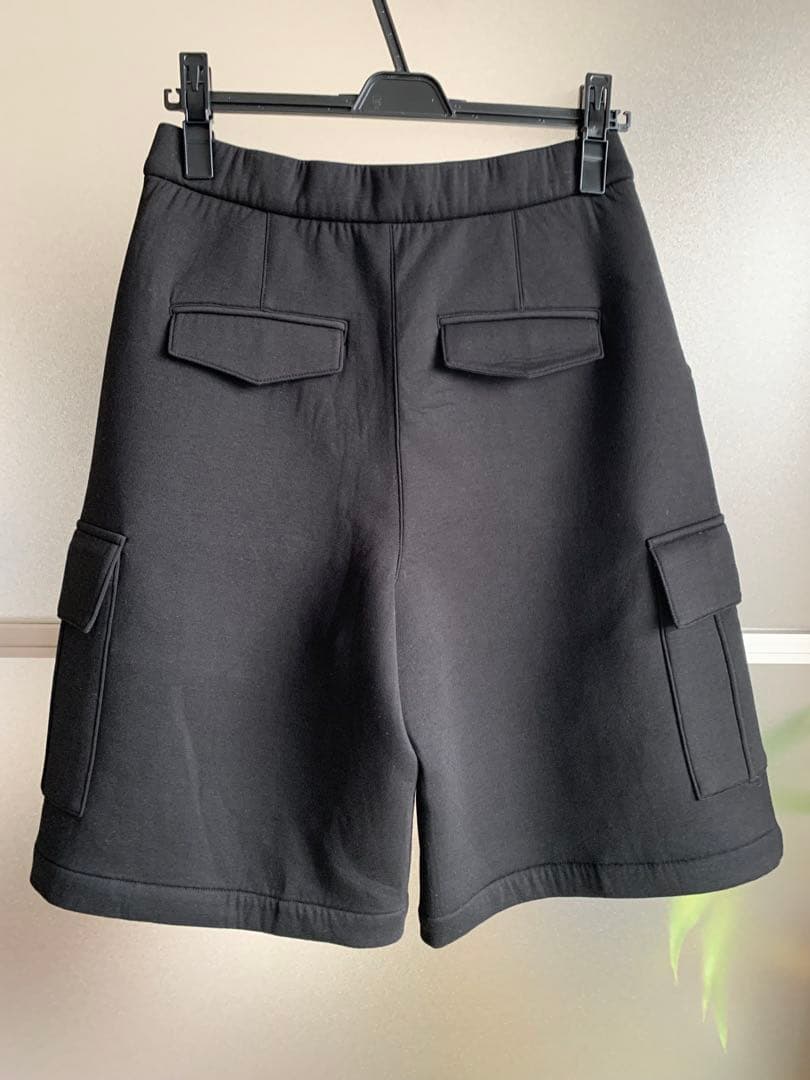 ayane ボンディングハーフ丈カーゴパンツ