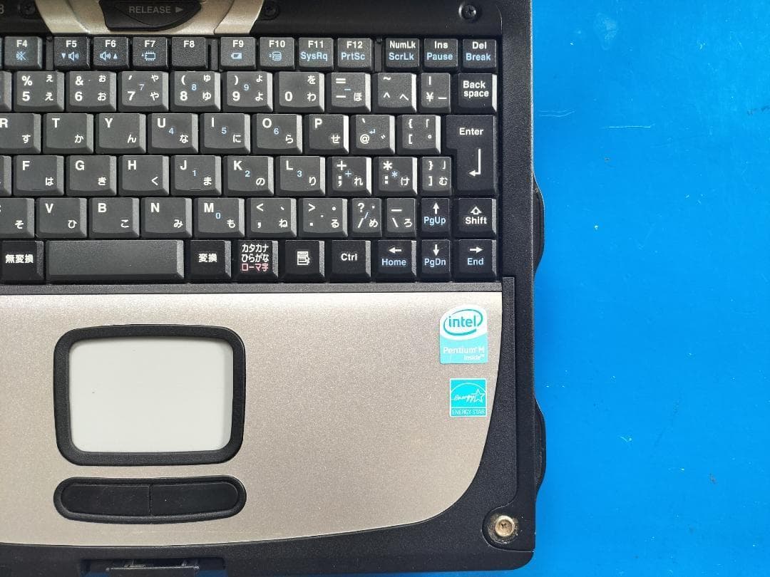 TOUGHBOOK CF-18 10.4型/落下や衝撃、水、埃に強い堅牢PC 1