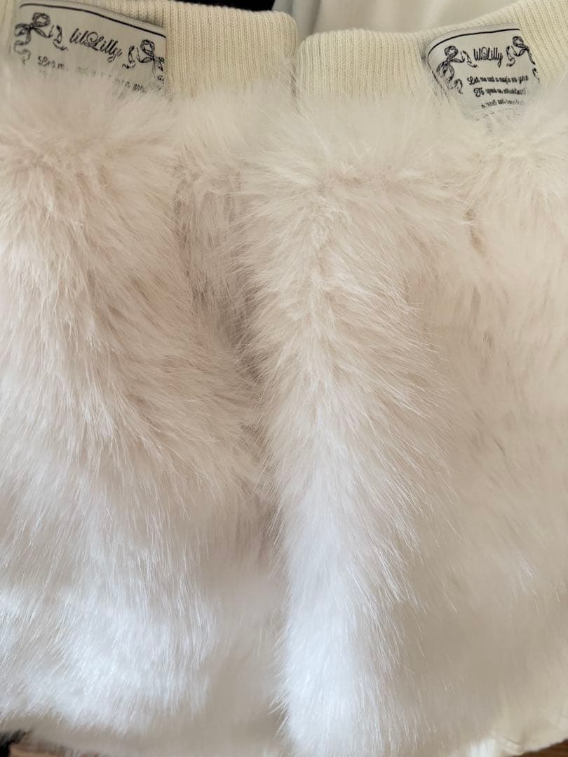 lilLilly フェイクファーレッグカバーホワイト レッグウォーマー パーカー