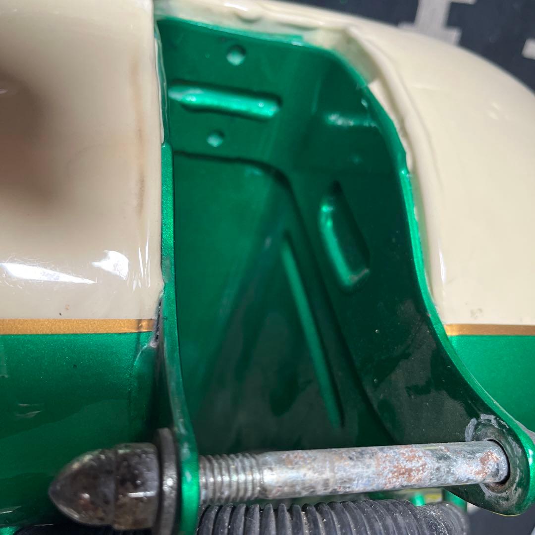 FLSTC ハーレー用ガソリンタンク燃料ゲージ、キャップ、センサーのみ