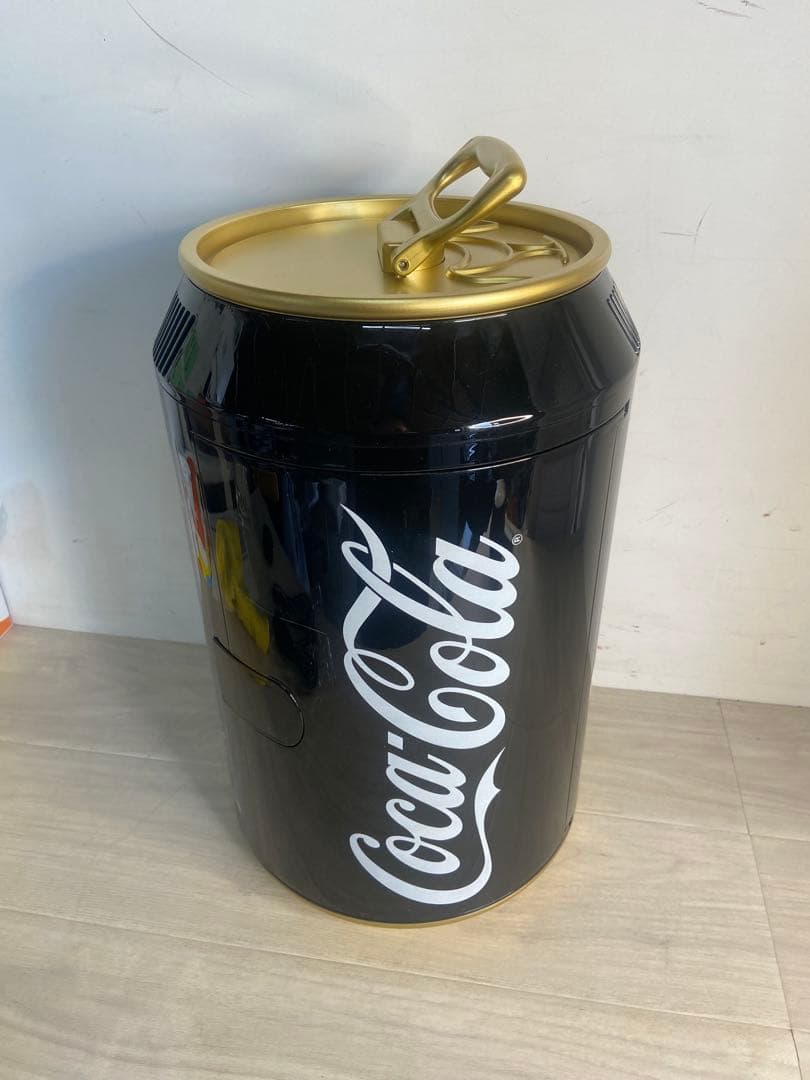 コカコーラ　小型　冷蔵庫　保温保冷　ブラック　缶型