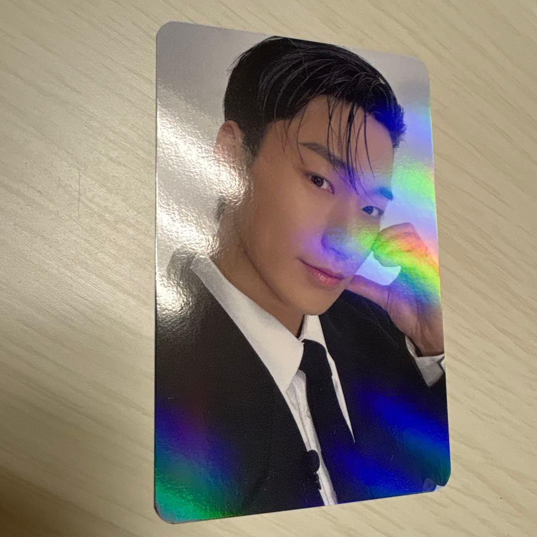 ATEEZ サン VR 入場特典 ホログラム トレカ カードホルダー付 限定