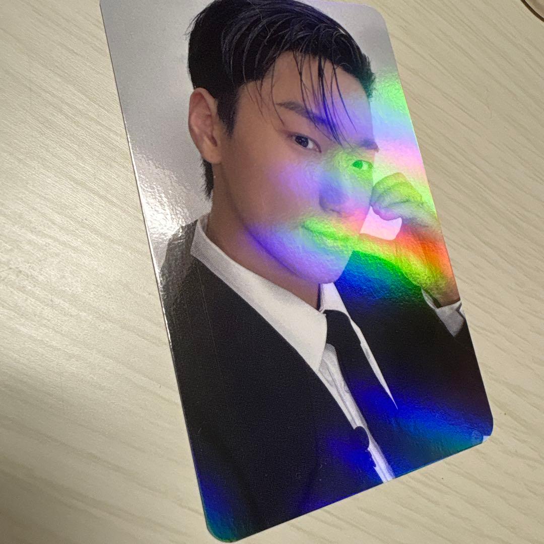 ATEEZ サン VR 入場特典 ホログラム トレカ カードホルダー付 限定