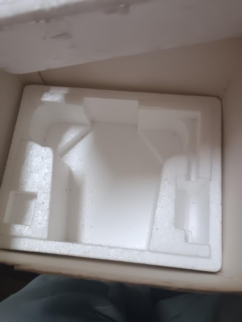 タ*ー様 ３５５０）オリンパス　M-1　ボディー　＋　レンズ（難有）