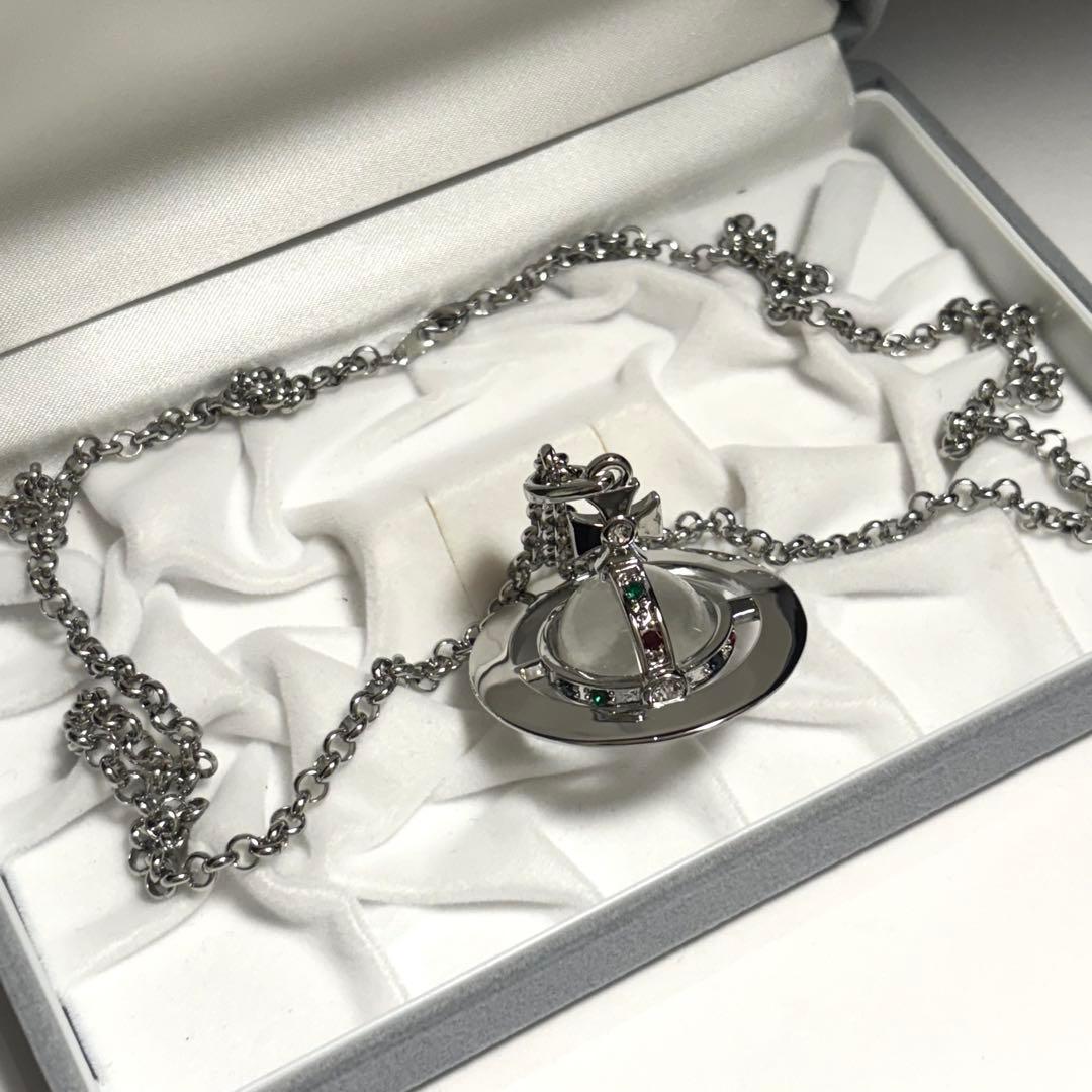 未使用級　正規品　ヴィヴィアンウエストウッド　3D オーブ ロングネックレス