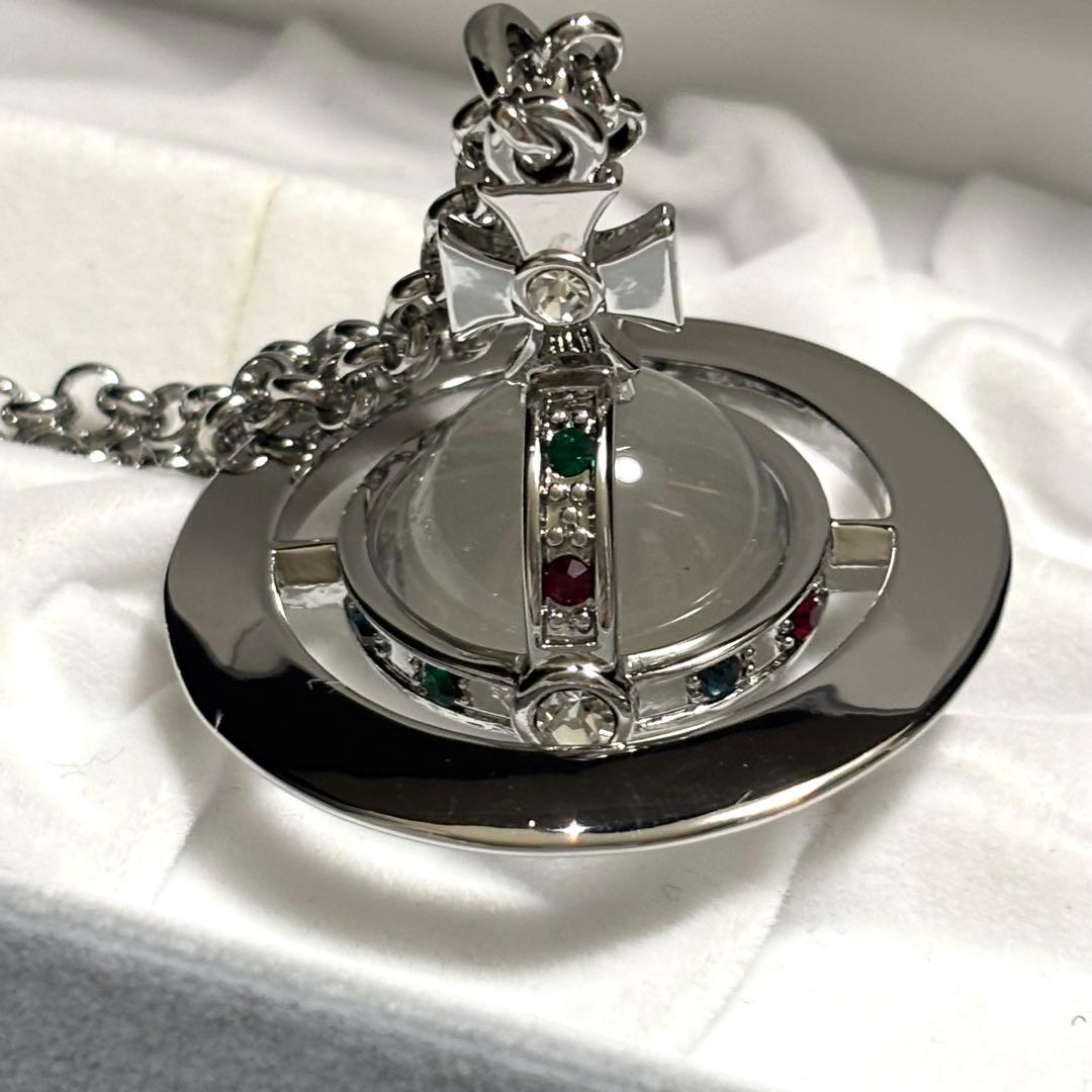 未使用級　正規品　ヴィヴィアンウエストウッド　3D オーブ ロングネックレス