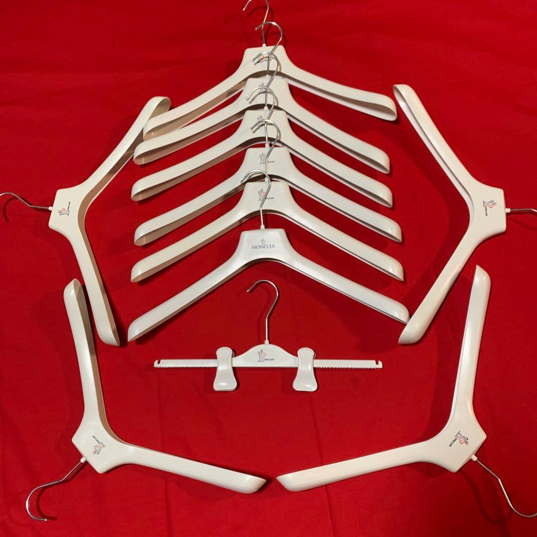 MONCLER ハンガー 11本セット　45㎝10本　パンツハンガー1本。