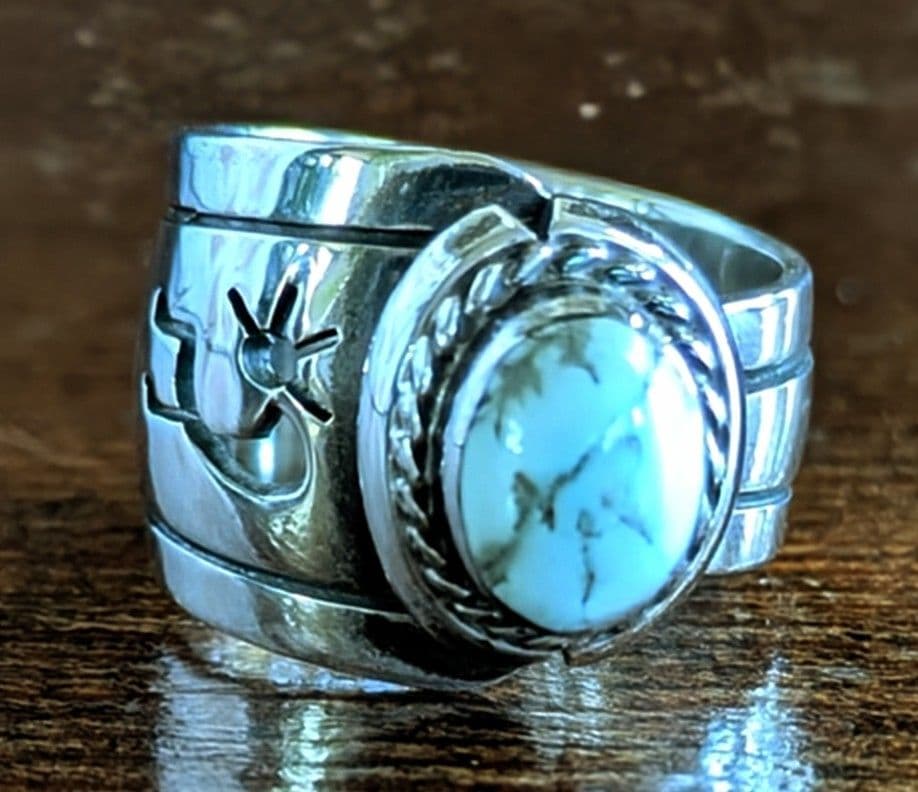 アメリカインディアンジュエリー☆ターコイズ シルバーリングココペリ 彫刻入り