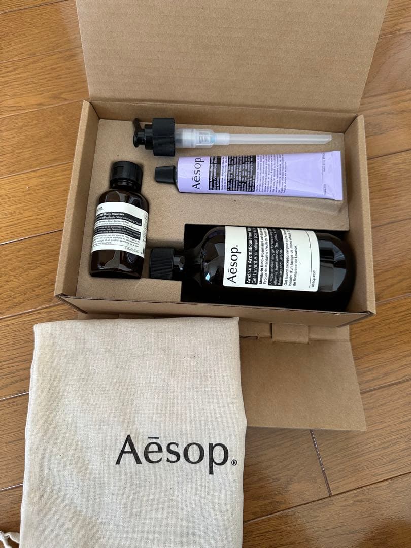aesop ハンドソープ　ボディソープ　ハンドクリーム　ギフトセット