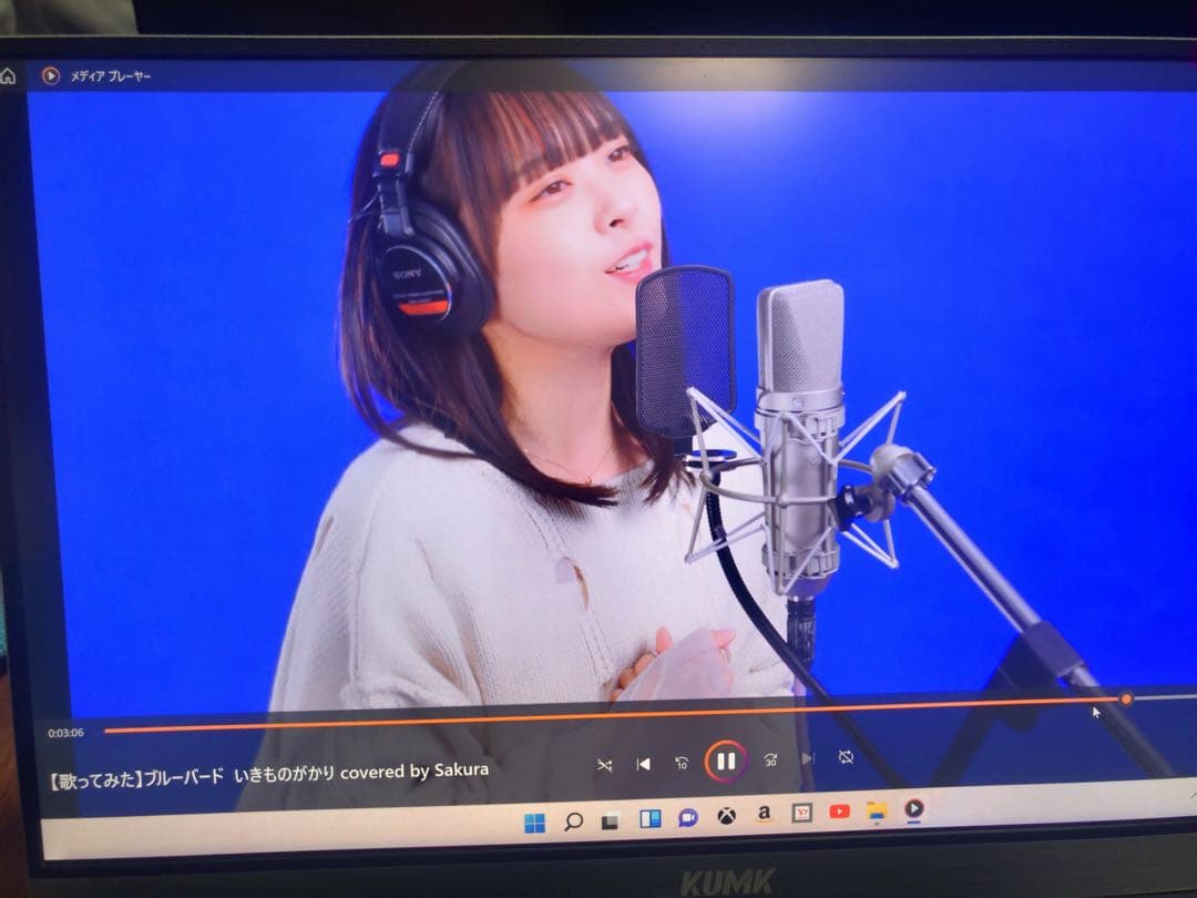 高画質　KUMK モバイルモニター 4k UHD 15.6インチ