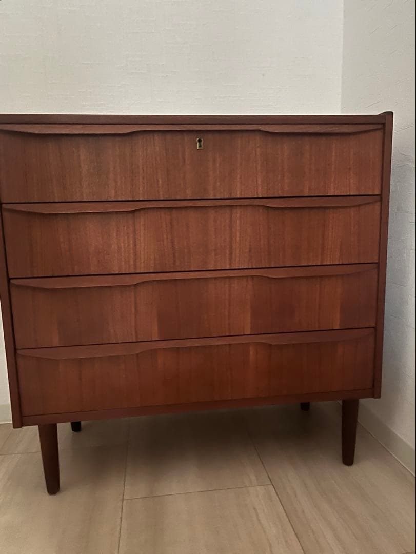 noke　北欧家具ヴィンテージ　チーク チェストBOARD社製