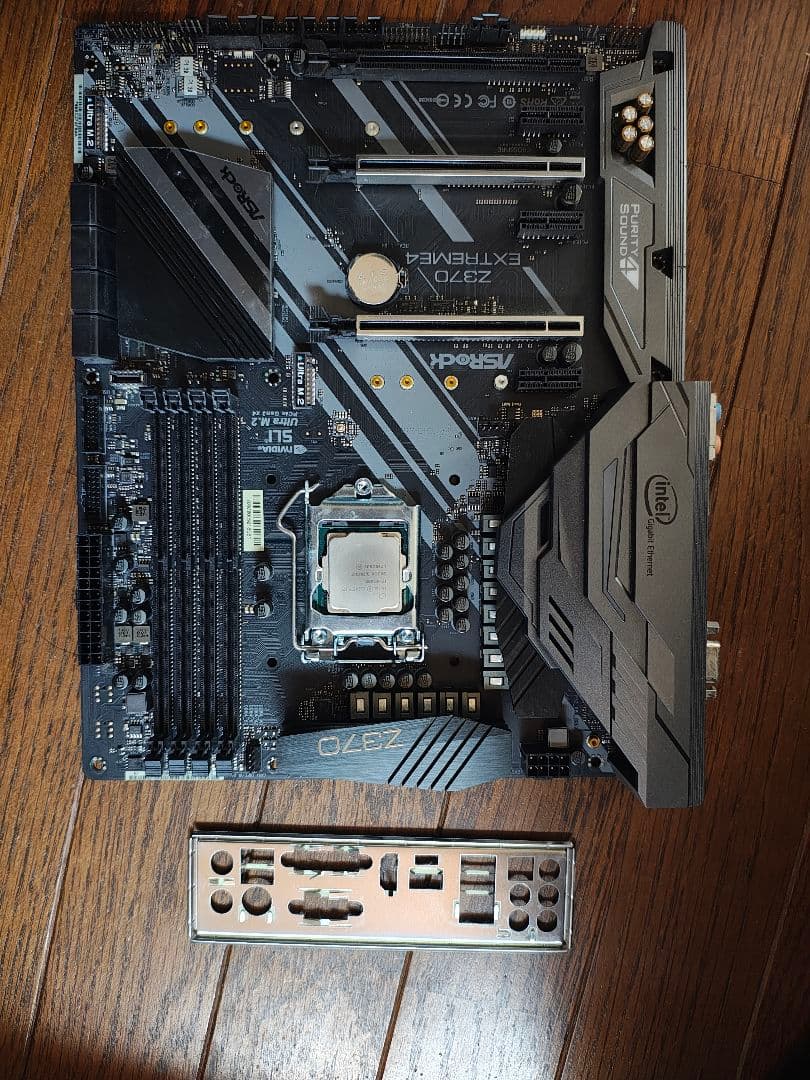 ASROCK Z370 EXTREME 4 とIntel i7-8700Kセット