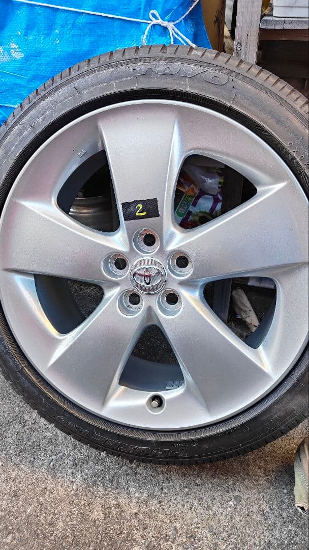 み*ぃ様 トヨタ プリウス純正　17インチホイールセット