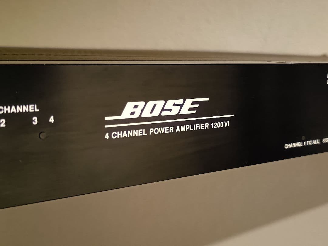 BOSE ラック式4チャンネルパワーアンプ 1200 VI