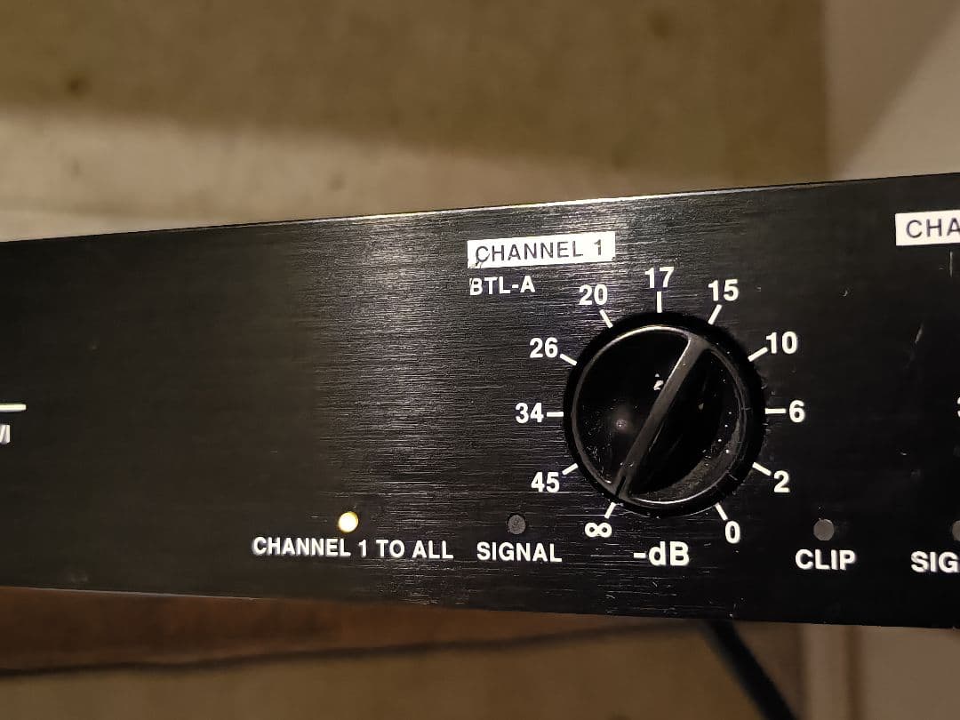 BOSE ラック式4チャンネルパワーアンプ 1200 VI