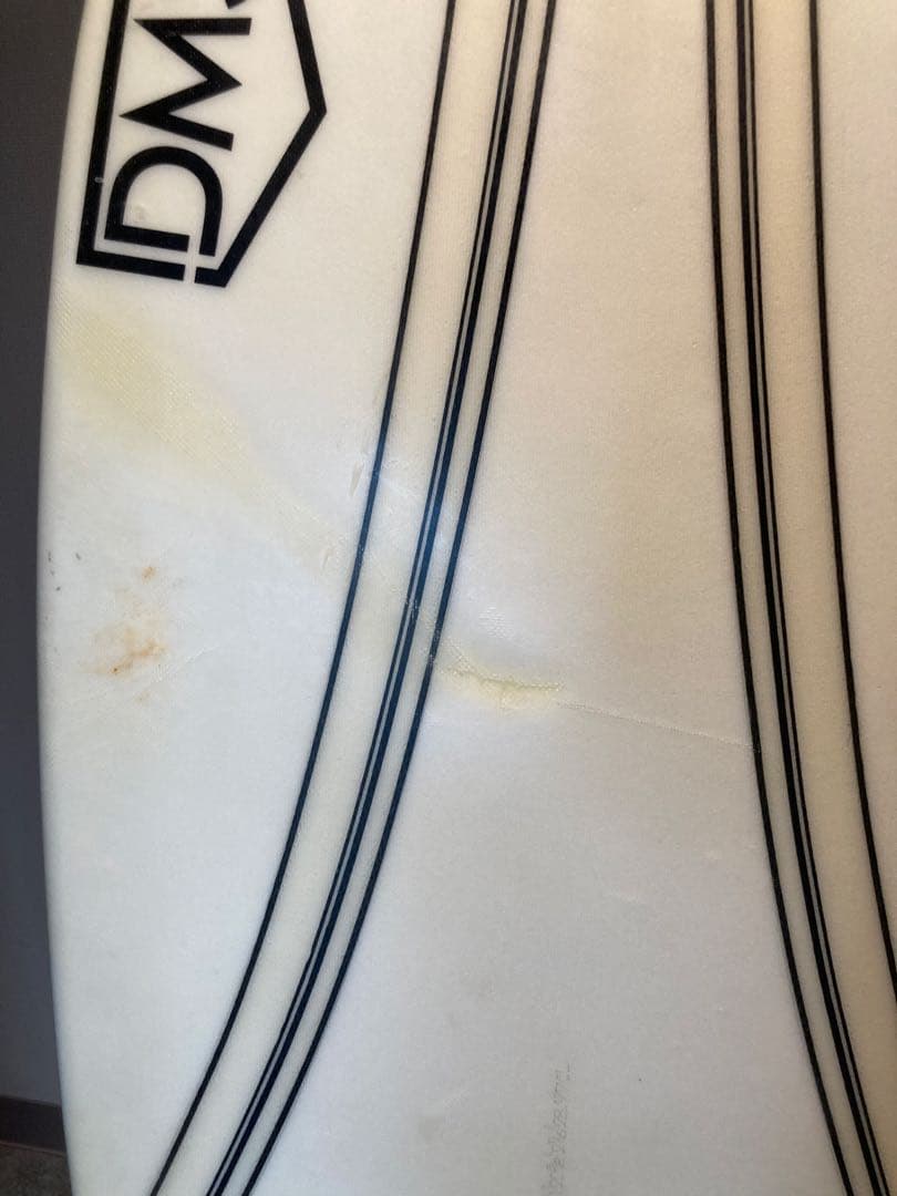 DMS ショートボード トライフィン 5.4 【11月中の手渡し完了のみ対象】