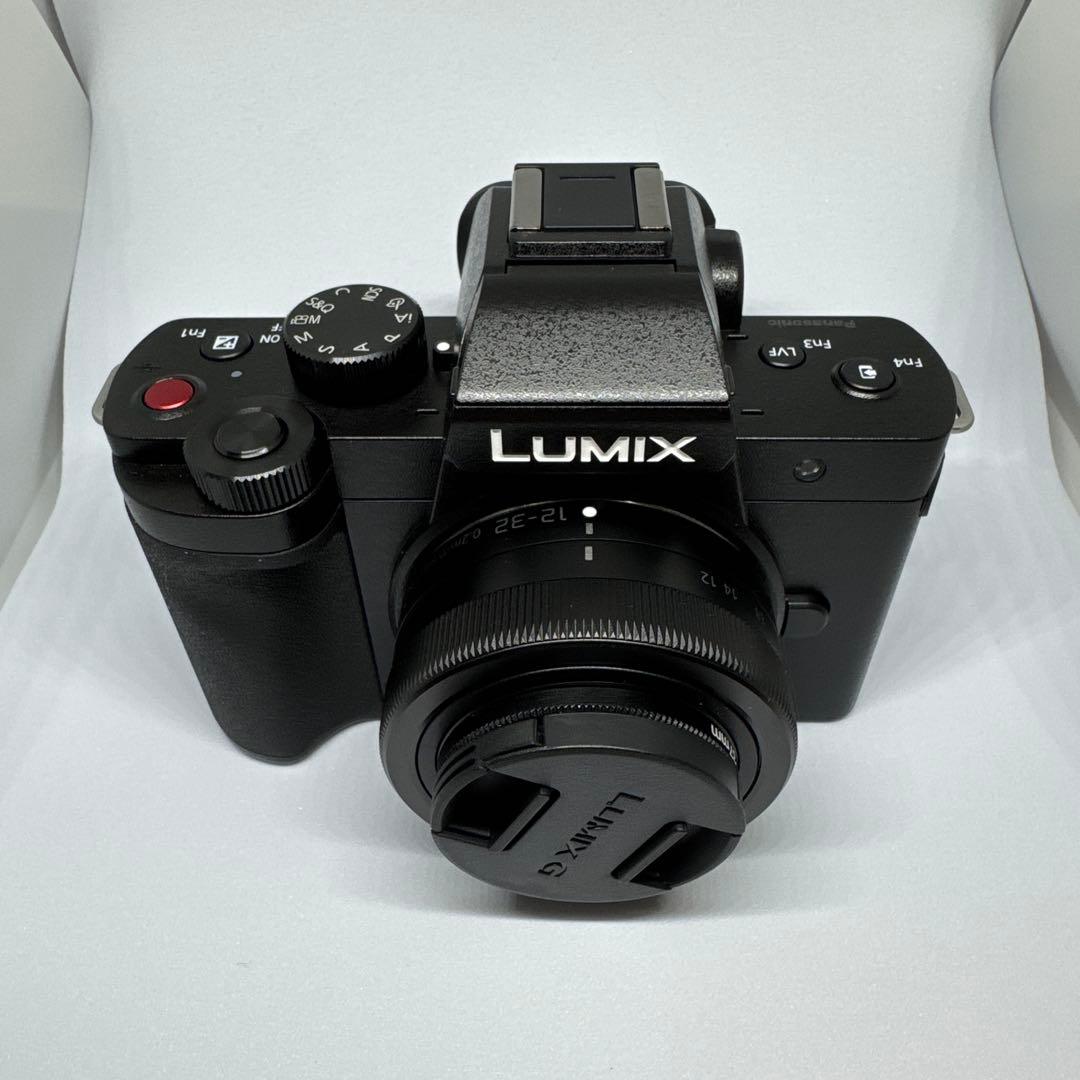 ☆ほぼ新品☆LUMIX G100D ミラーレス一眼カメラ　ルミックス　付属品あり