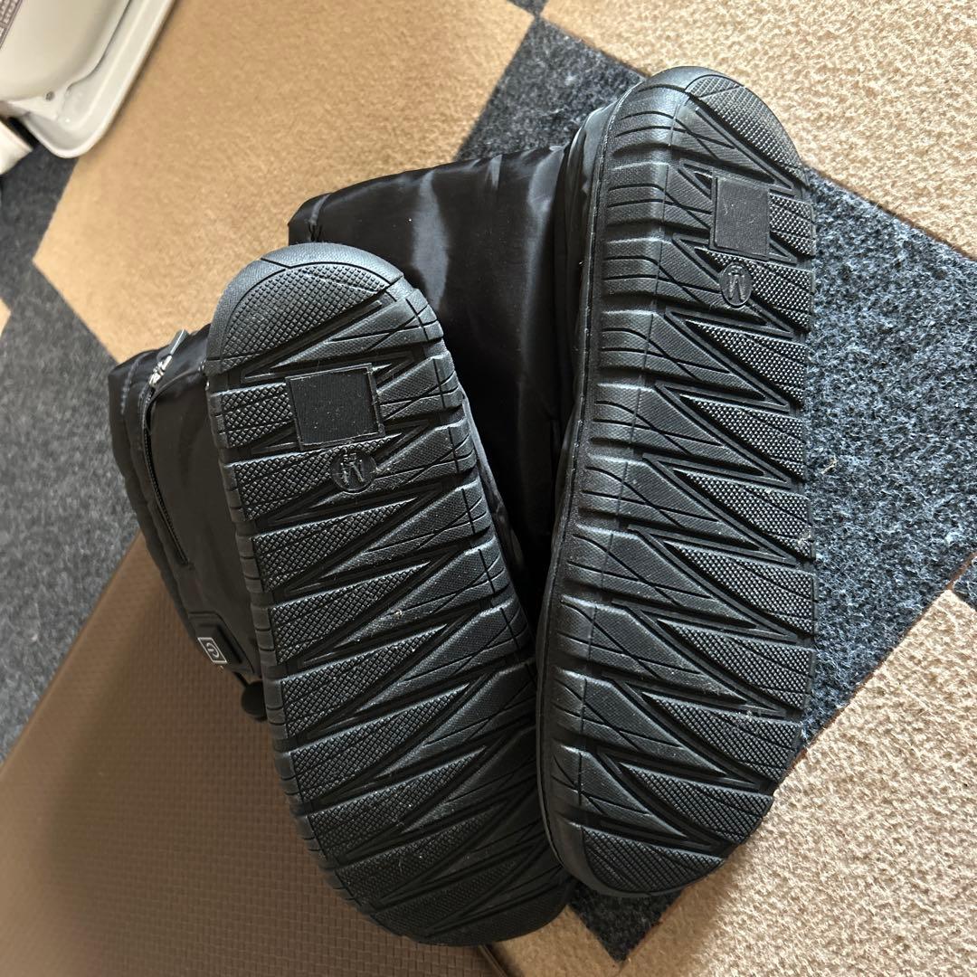 寒さ対策　加熱機能付きブラックナイロンブーツ