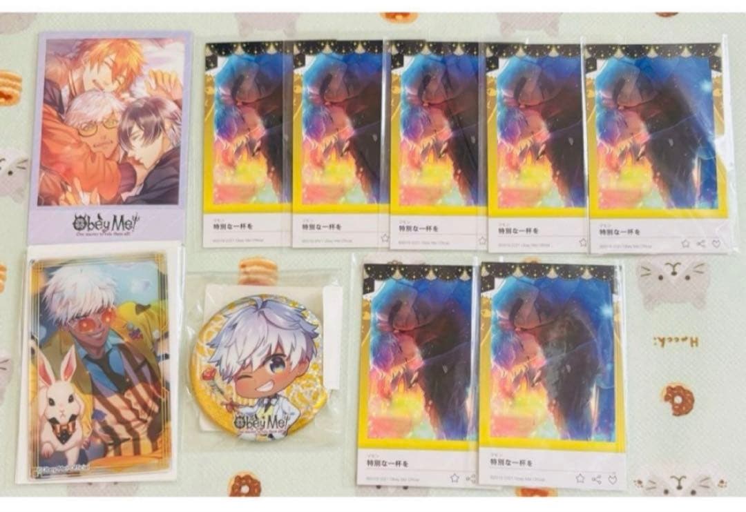 おべいみー　マモン　チェキ8枚　アクリルカード　ホロ缶バッジ