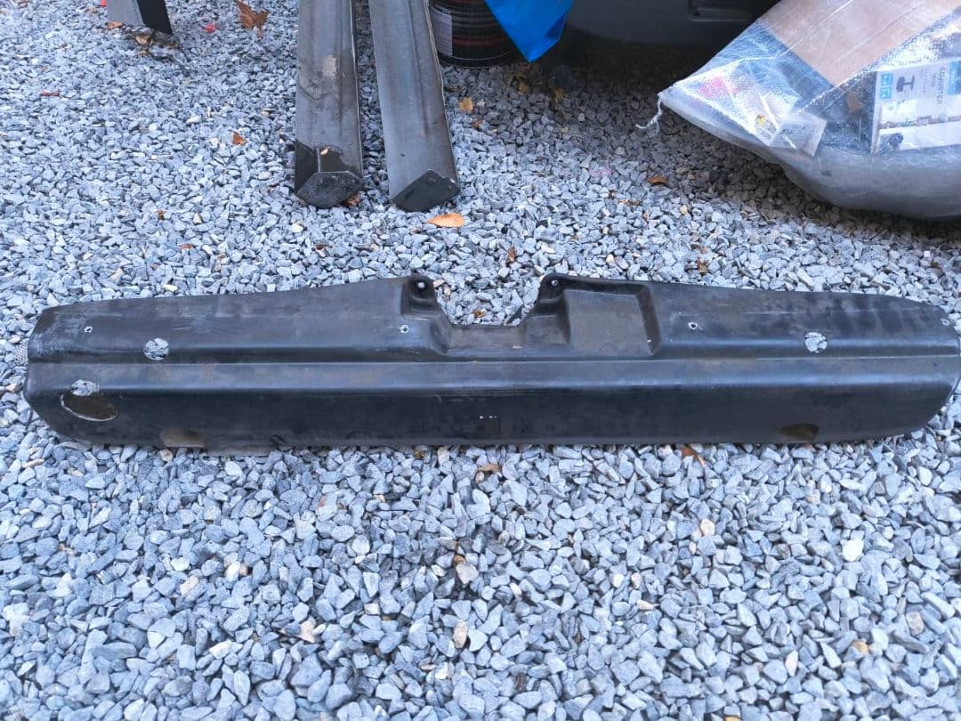 ハイエースワイド用WALDフルエアロ