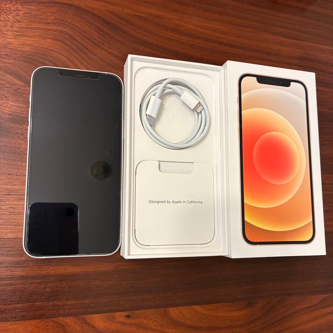 値下げ✳︎超美品　iPhone12 128GB ホワイト　充電ケーブル付