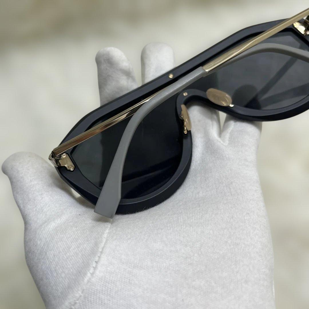 FENDI フェンディ サングラス ズッカ柄 ELLY箱付き