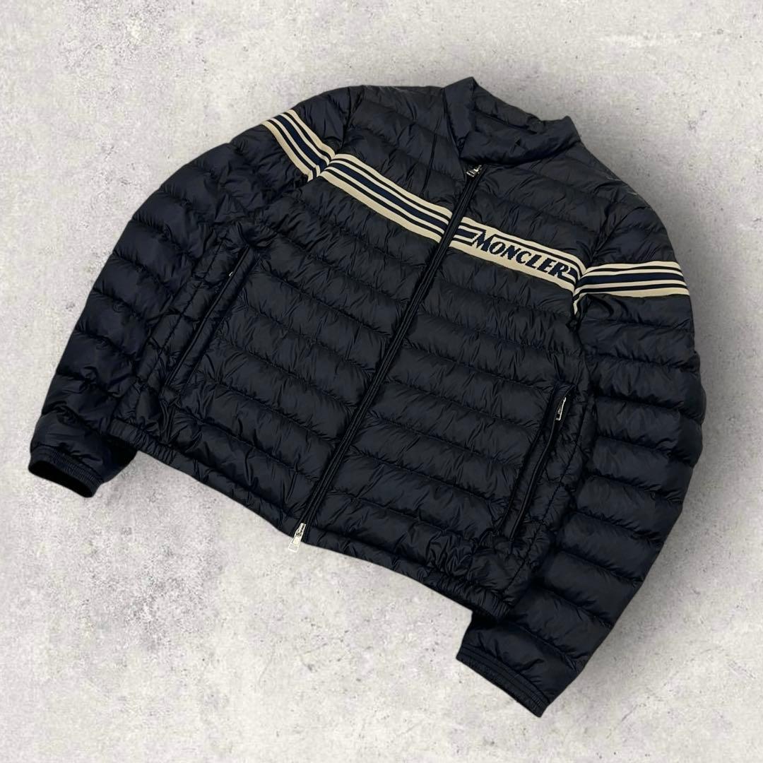 11911【美品・QR鑑定済み】モンクレール　RENALD ダウンジャケット