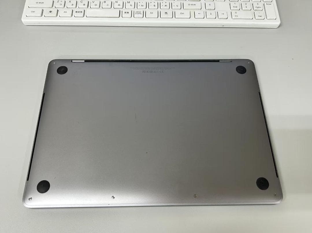 MacBook Pro (13-inch, A1706，タッチバー搭載 ジャンク