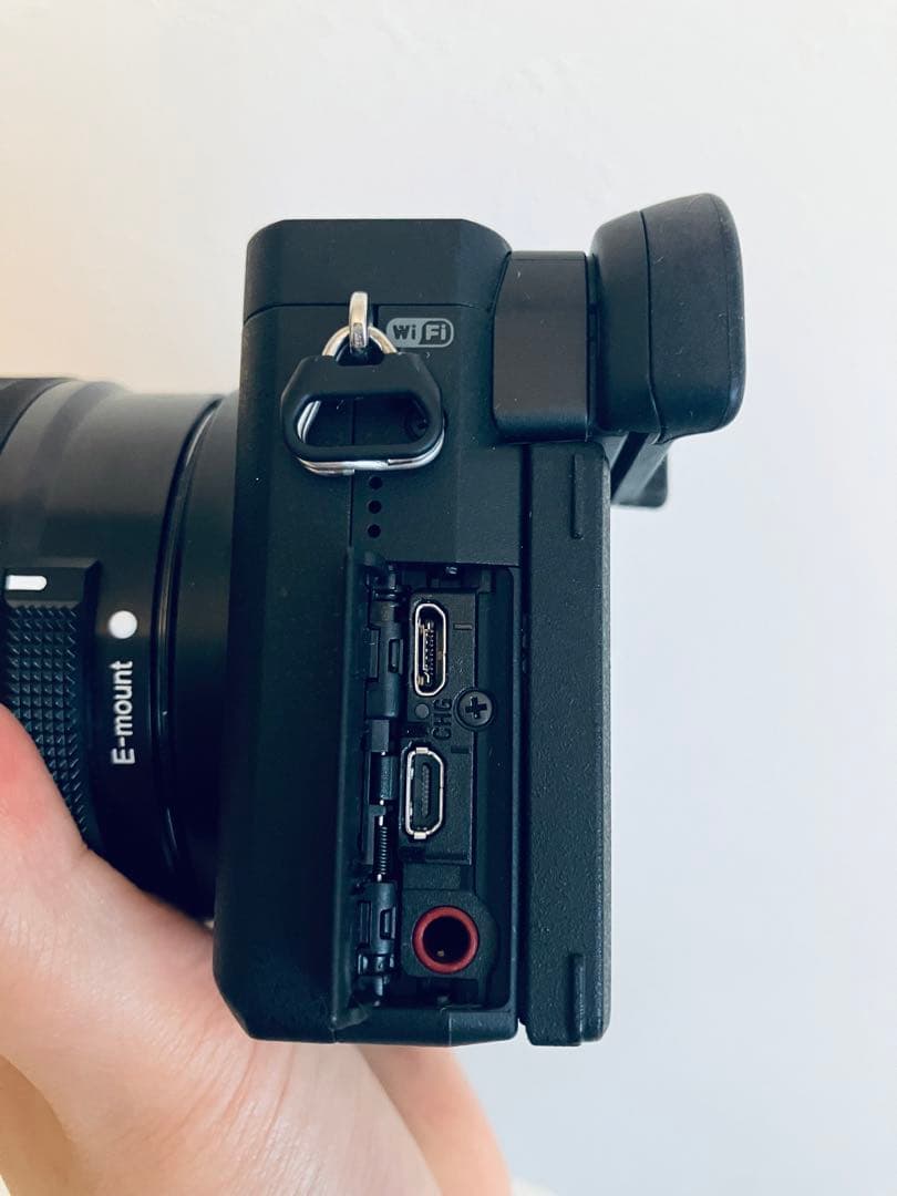 【初心者用備品付き】SONY α6400 ダブルズームレンズキット a6400