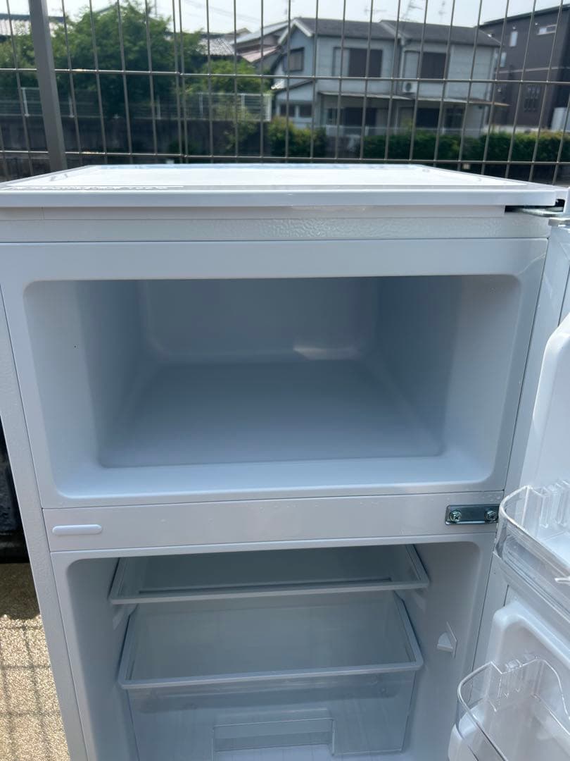 と*ん様 ホワイト 2ドア冷凍庫