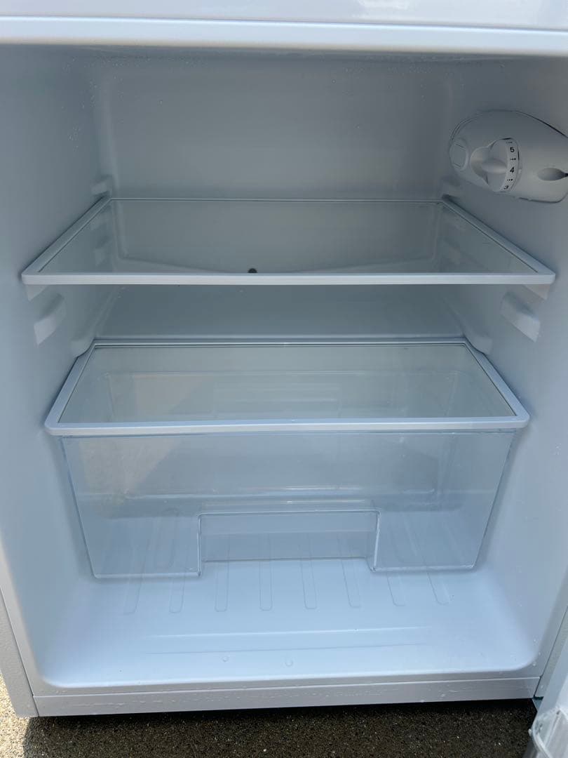 と*ん様 ホワイト 2ドア冷凍庫